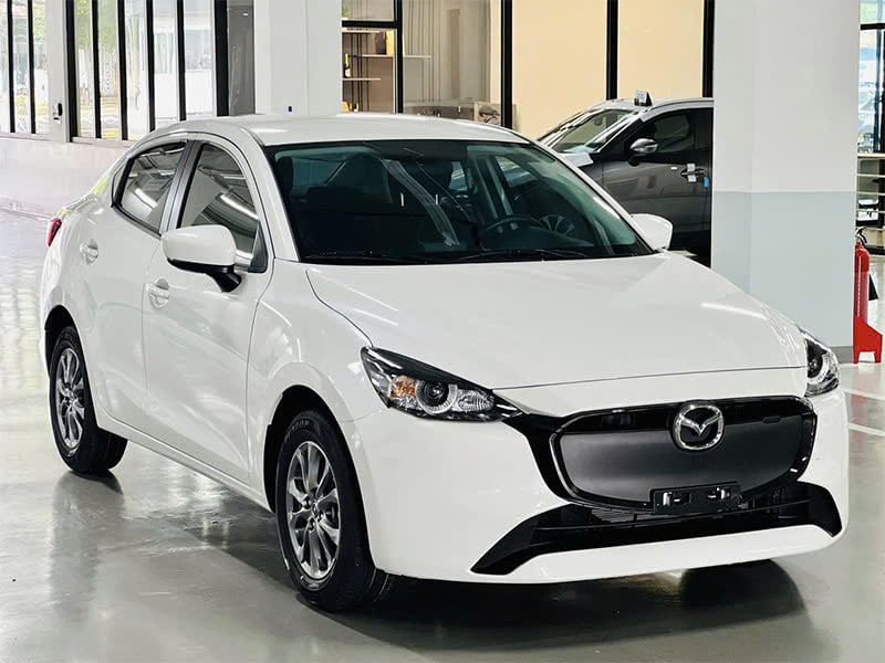 Mazda 2 AT 2024 mới